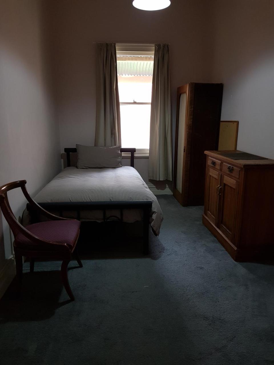 Holmhurst Guest House Bathurst Bagian luar foto
