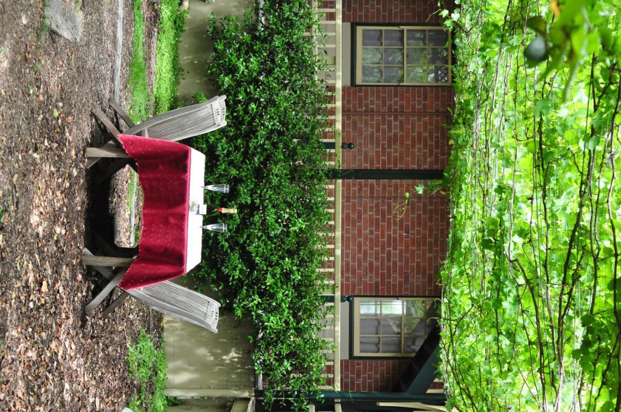 Holmhurst Guest House Bathurst Bagian luar foto