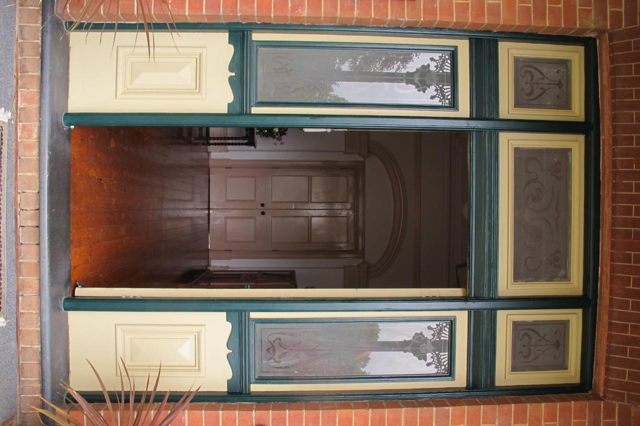 Holmhurst Guest House Bathurst Bagian luar foto