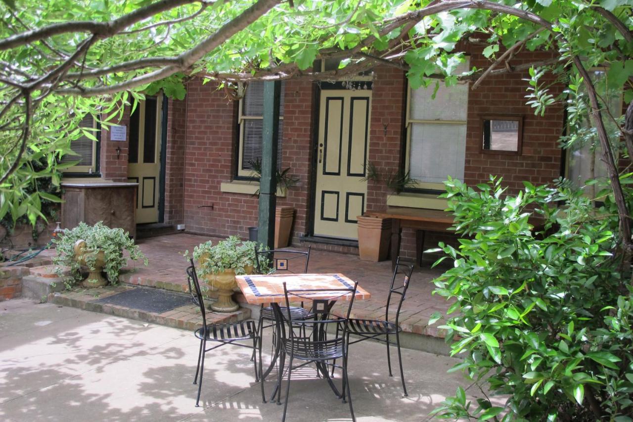 Holmhurst Guest House Bathurst Bagian luar foto